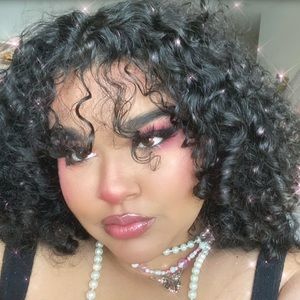 Meet your Posher, Aeris